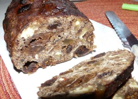 Hutzelbrot_Anschnitt1.JPG